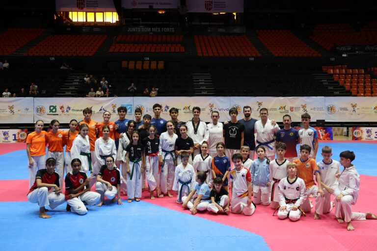 Joel González conquista la Fonteta en el Open Internacional de Taekwondo CV